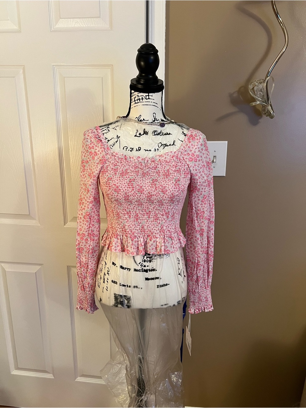 Womenās/Girlās Loveshackfancy Pink Floral Long-Sleeve Peplum Top -14